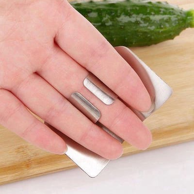 *** RVS Vinger Beschermer | Vinger Snij Beschermer | Vingerbeschermer tijdens het Snijden van Groente | Voor volwassenen en kinderen |Ideale Keuken Accessoirs van Heble® ***