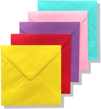 50 Cards & Crafts Luxe gekleurde Vierkante Enveloppen | fel / donkere kleuren 14x14cm | puntklepsluiting