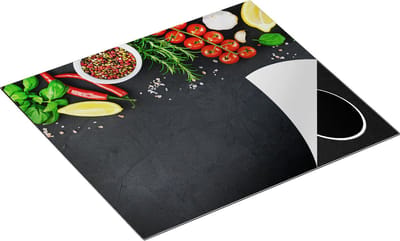 Chefcare Inductie Beschermer Kruiden met Groenten op een Zwarte Plaat - 60x50 cm - Afdekplaat Inductie - Kookplaat Beschermer - Inductie Mat