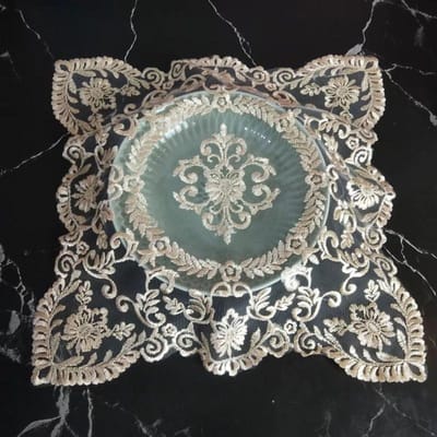 NIEUW Vierkant 32cm Europese stijl geborduurd delicaat tafelkleed vaas bonsai onderlegger bar telefoon laptop hoesdoek feestdecoratie voor Huis Square 32cm