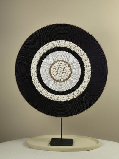 Blitzdeco - Ornament - Nowie - Schelpen Kralen Hout - Zwart Wit Beige - Handgemaakt 30/40/50cm - 50CM