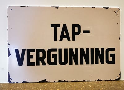 Metalen wandbord- Tapvergunning - Mancave - Wand Decoratie - Metal sign - Mancave decoratie - Decoratie - Metalen borden - Tekst borden - Metalen bord