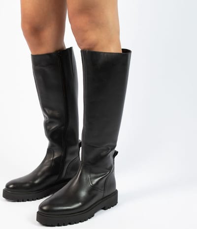 Manfield - Dames - Zwarte leren hoge laarzen met platte zool - Maat 36