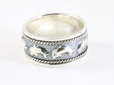 Zilveren ring met dolfijnen - maat 17