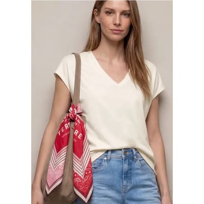 Shirt met overhangende schouders en V-hals