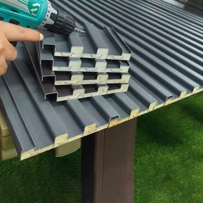 Metalen Dakpanelen - Golfplaten Afdekking - Dak Bescherming - Hoge Draagkracht - 0.4mm Dikte - Grijs/Bruin