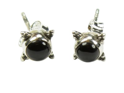 Zilveren knop oorbellen Onyx 925 zilver
