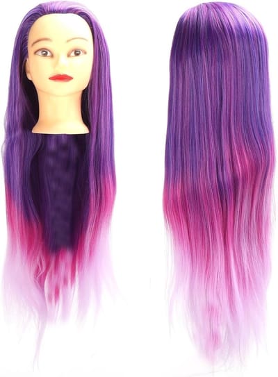 Professionele oefenhoofd voor haarstyling in paars-roze gradient met haar voor het oefenen van föhnen, vlechten en kapsels