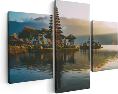 Artaza Canvas Schilderij Drieluik Pura Tempel in Bali op het Meer Beratan - 90x60 - Foto Op Canvas - Canvas Print