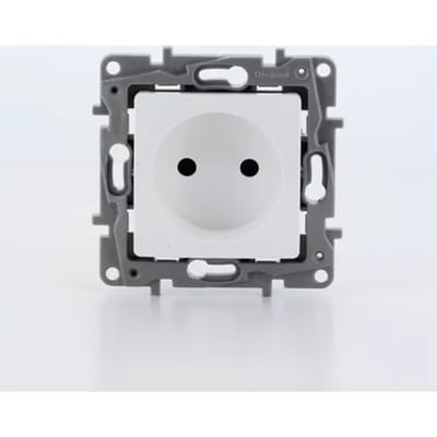 Legrand Stopcontact 2-polig Niloe Inbouw Wit