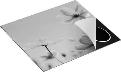 Chefcare Inductie Beschermer Oranje Cosmea Bloemen - Zwart Wit - 60x50 cm - Afdekplaat Inductie - Kookplaat Beschermer - Inductie Mat