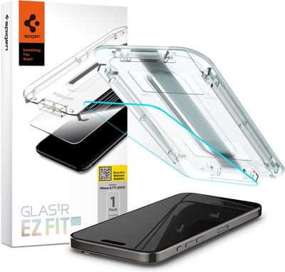 Spigen Screen Protector Geschikt voor Apple iPhone 15 Pro - EZ Fit GLAS.tR - 9H Tempered Glass - Case Friendly - Gemakkelijke Installatie - Zwart 1-Pack