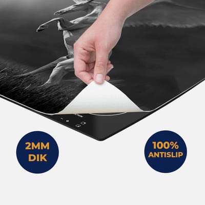 Chefcare Inductie Beschermer Eenhoorn met Vleugels in het Gras - Zwart Wit - 60x50 cm - Afdekplaat Inductie - Kookplaat Beschermer - Inductie Mat