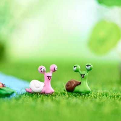 Schattige slakken - Miniaturen beelden - Tuin decoreren - Levenschte realistische details - 4 stuks - Groen en rood