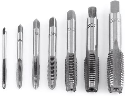 Set van 7 metrische schroefkleppen, tapgereedschap van staal voor M3, M4, M5, M6, M8, M10, M12 - perfect voor precisiewerk en hobbyprojecten