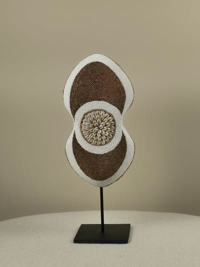 Blitzdeco - Kralen- en Schelpen Decoratie Ovaal - Ovaal Beige - Goud op Zwarte Standaard