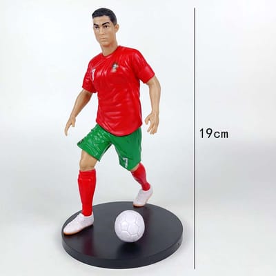 De Voetbalster C.Ronaldo Messi Mbappe Model Poppen Cartoon Schattige Actiefiguur Auto Accessoires Voetbalfans Cadeaus red