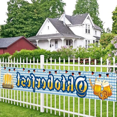 Grote Oktoberfest Decoratie Banner voor Buiten - Feestelijke Bierfestival Versiering met Witte Slingers voor Tuin en Bier Tenten (50 x 300 cm)