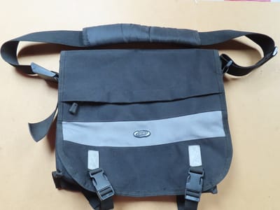 BBB - Schoudertas - Zwart met grijst - 40 op 32 op 14 cm