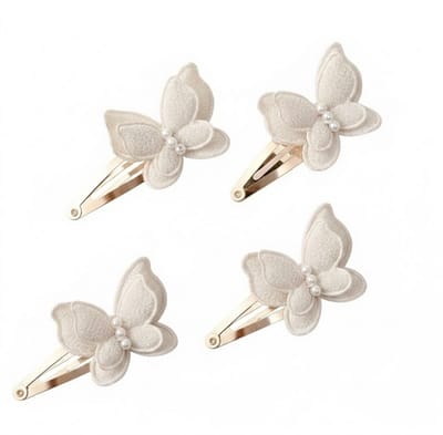 Crème vlinder haarspeldjes set voor meisjes – textiel haarspeldjes met parel details – 4 stuks – goudkleurige haar clips met zachte vlinder applicatie