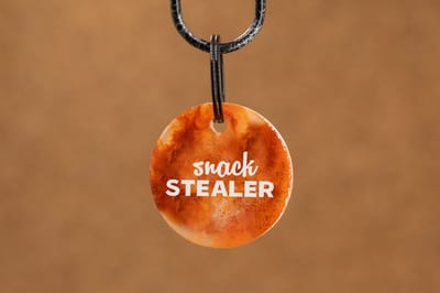 Crackerjack hondenpenning - Fun tag - Snack stealer - slijtvast - moddervast - uniek - leuk als cadeau