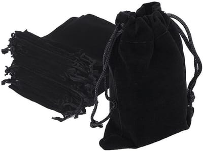 10-pack zwarte fluwelen trekkoordzakjes - perfect voor het verpakken van sieraden als cadeau