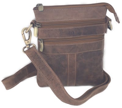 Oi Hunter bruine leren Herentas of Damestas / platte compacte schoudertas met veel ritsen / ook te dragen als crossbody / bruin Hunter leer / 208H