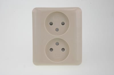 Uni Inbouw Stopcontact - 2-voudig - Crème