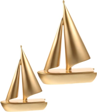 Abstracte Zeilboot Sculptuur - Nautische Tafeldecoratie - Moderne Woondecoratie - Duurzaam Hars Model - 21x14x4cm - Goudkleur