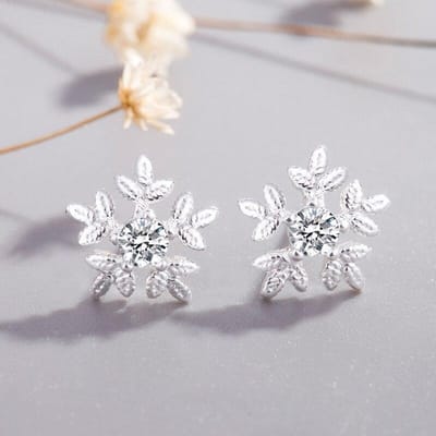 Eenvoudige 925 Sterling Zilveren Kristallen Sneeuwvlok Oorknopjes voor Dames Voorkomen Allergie Brincos Pendientes A141 white
