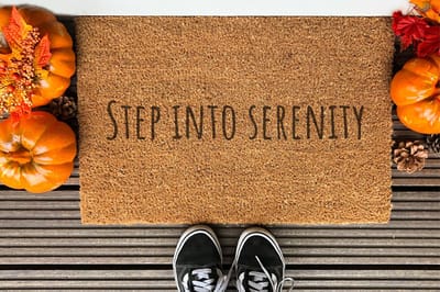 Step Into Serenity | 60x40 cm | Nieuwe huis cadeau | Ingangsmat | Deurmat met stijl | Verhuizing cadeau | Praktisch & trendy | Perfect voor binnenkomst | Cadeau voor nieuwe woning