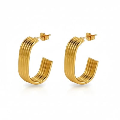 Aramat Jewels | Oorbellen | Rechthoekige Oorstekers Streepjesmotief Goudkleurig Staal | | | |10mm | Staal | Volwassenen | Verkleurd niet