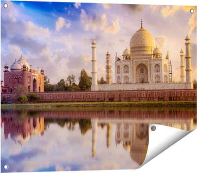 Gards Tuinposter Taj Mahal bij het Water in India - 80x60 cm - Tuindoek - Tuindecoratie - Wanddecoratie buiten - Tuinschilderij