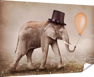 Gards Tuinposter Olifant met een Oranje Ballon - Hoedje - 180x120 cm - Tuindoek - Tuindecoratie - Wanddecoratie buiten - Tuinschilderij