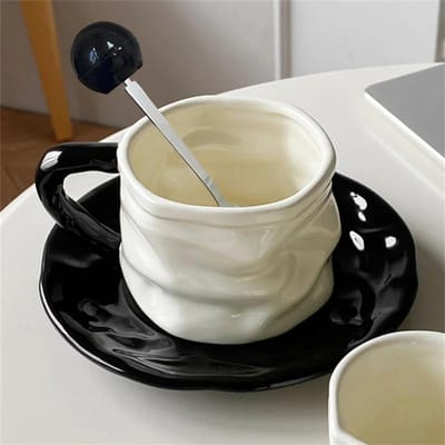 230ml Keramiek Koffiekopjes en Schoteltjes Creatief Geplooid Ontwerp Keramiek Mok Afternoon Tea Kopje Ontbijt Melk Koppeltje Waterkopje 230ml gray