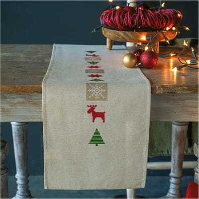 Vervaco - Aïda loper kit - Kerst - Geruite kerstbomen - PN-0146391 - Borduren - Borduurpakket - Borduurpakket volwassenen - Borduurpakket kind