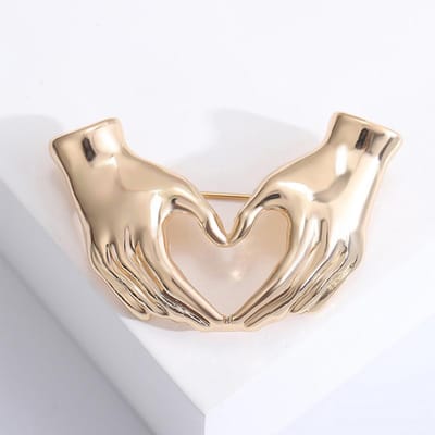 Wuli&baby Hand Pose Hart Broches Voor Vrouwen Unisex 2-kleuren Liefde Kantoor Casual Broche Pins Geschenken goud