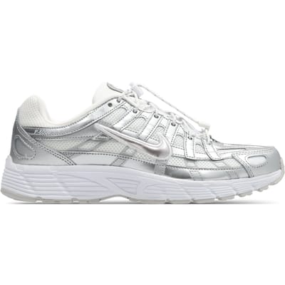 Nike P-6000 Utility - Maat 38 - Wit/Metallic Silver/Vast Grey / Wit Grijs - P-6000 - Lifestyle - Kinder Sneakers voor Jongens en Meisjes