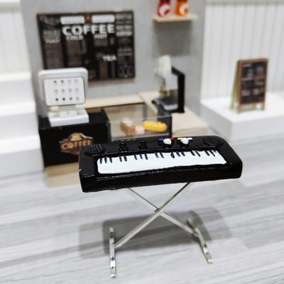 Poppenhuis Miniatuur Legering Elektronisch Toetsenbord Piano Muziekinstrument Model Ornament Huisdecoratie Speelgoed Poppenhuis Accessoires 1pcs black