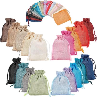 PandaHall Elite 40 stuks Reg Printing Burlap Packaging Pouches, jute zak Burlap zakje Trekkoord mousselinzakje voor bruiloften, feesten en DIY Drawstring Bags