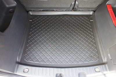 Kofferbakmat Volkswagen Caddy Combi Life 2004-2020 (past in versie zonder scheiding achter 2e zitrij) - Guardliner