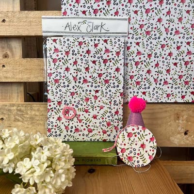 Alex Clark FLOWERS FOLDED GIFTWRAP - Cadeauverpakking met labels bloemen