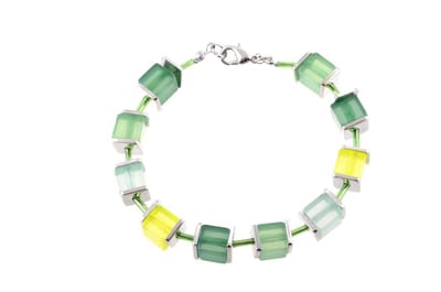 Behave - Groene armband met blokjes - Modern kleuraccent detail
