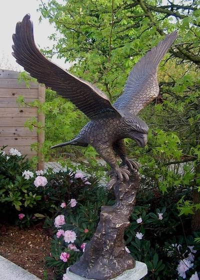 Tuinbeeld - bronzen beeld - Arend met gespreide vleugels - Bronzartes - 76 cm hoog