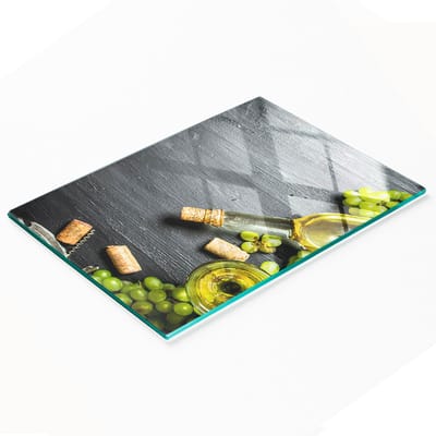 Stijlvol en duurzaam glazen bord met print van witte wijn en fruit, 80x52 cm.