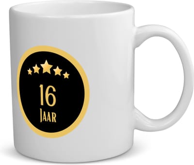 Akyol - 16 jaar Mok met opdruk - hoera 16 jaar - iemand die 16 jaar is geworden of 16 jaar lang een relatie hebben of getrouwd zijn - verjaardagscadeau - verjaardag - cadeau - kado - geschenk - gift - relatie - trouwdag - jubileum - 350 ML inhoud
