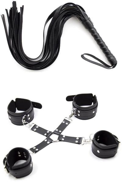 Zwarte kunstleren handboeiset met zweep standaard maat handgemaakt accessoire
