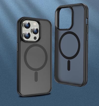 CHPN - Telefoonhoes - Telefooncover - Geschikt voor iPhone 15 pro max - Zwart hoesje - Zwart- Smartphone hoesje - Zwart telefoon iPhone pro hoesje - Dun hoesje