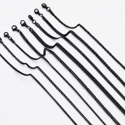 Zwartkleurige kettingenset – ketting voor heren – set van 8 – diverse schakelvormen – schakelketting – minimalistisch design