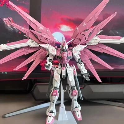 Nieuwste Spot Zgmf-X10a Hg 1/144 Beginner Freedom Bloesemkleur Mecha Assemblagemodel Actiefiguren Kersenschema Kinder Speelgoed Cadeau With sticker white